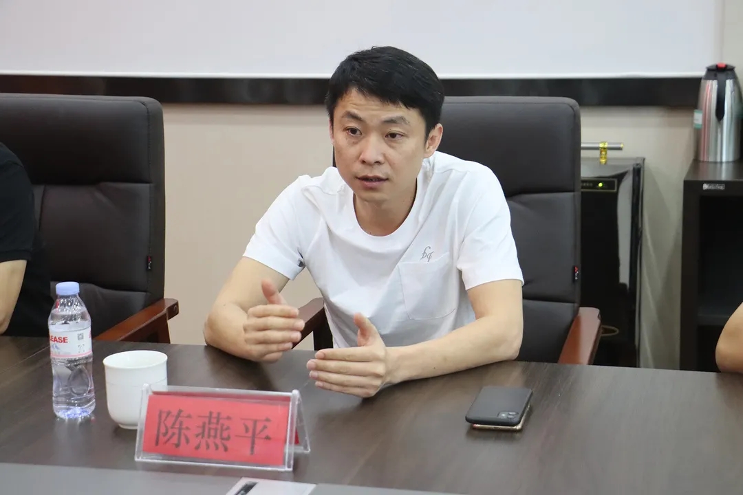 深化務(wù)實(shí)合作 煙店未來可期——煙店鎮(zhèn)與福建福南軸承有限公司召開座談會(huì)